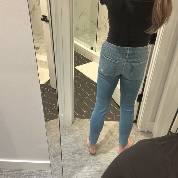 Mother Looker Ankle Fray Denim - Picture 3 of 5